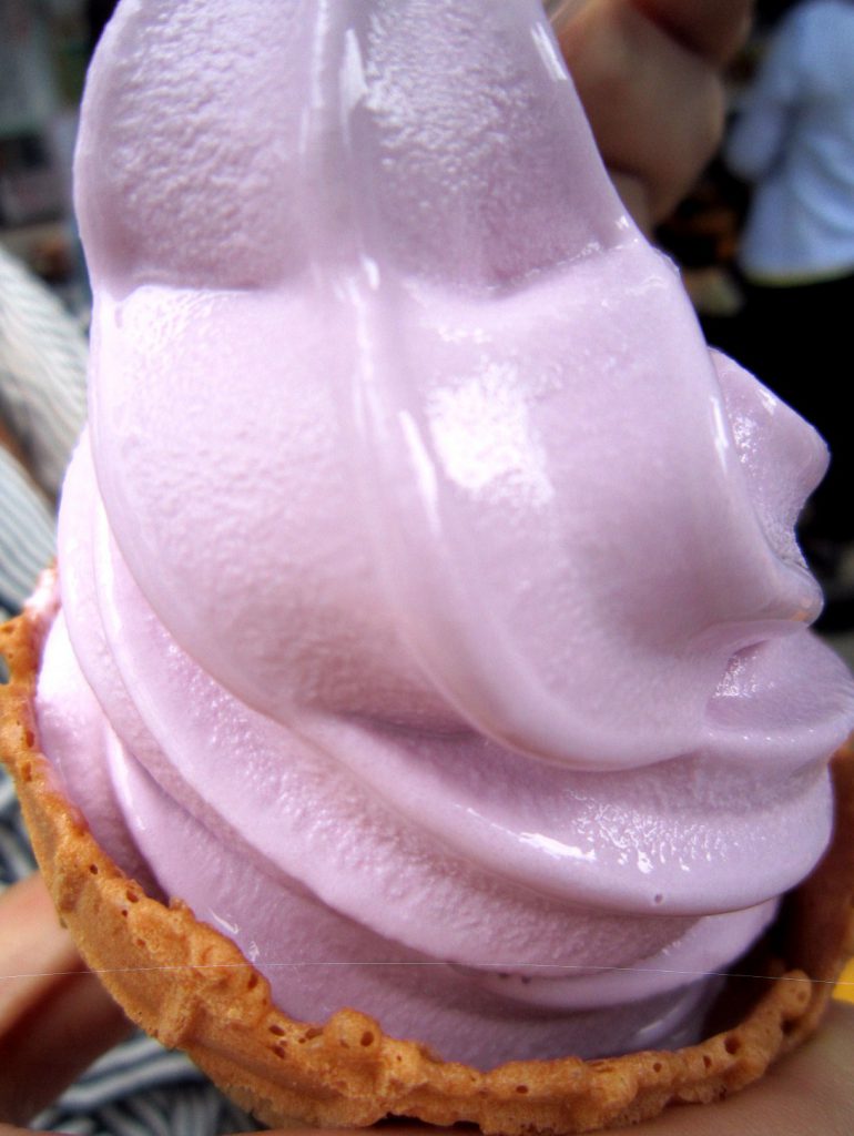 おいもやさん 興伸 紫芋ソフトクリーム