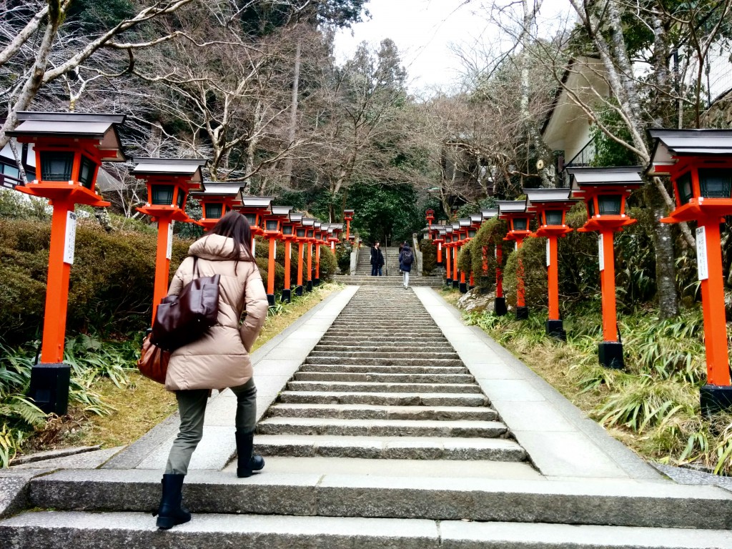 京都 鞍馬山 最初の階段