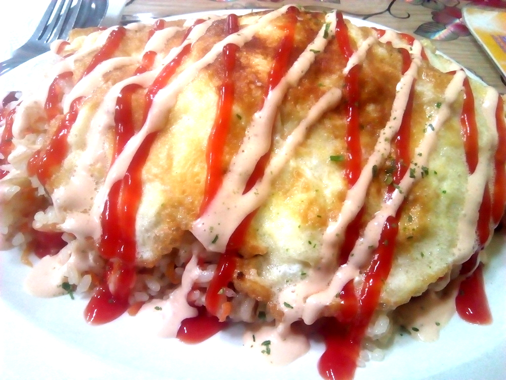 モンゴル メガ盛りオムライス